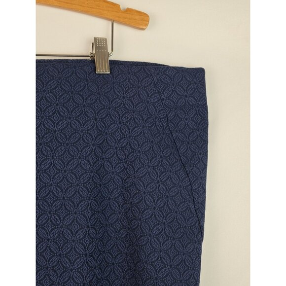 Cato Women's Skirt Plus Size 24W Navy Blue Pencil Skirt Back Slit Elastic Waist - Picture 2 of 8
